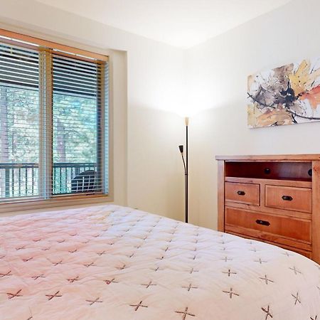 Mammoth Green 118 Located On Sierra Star Golf Course, Private Patio, Summer Pool Condo Mammoth Lakes Bagian luar foto