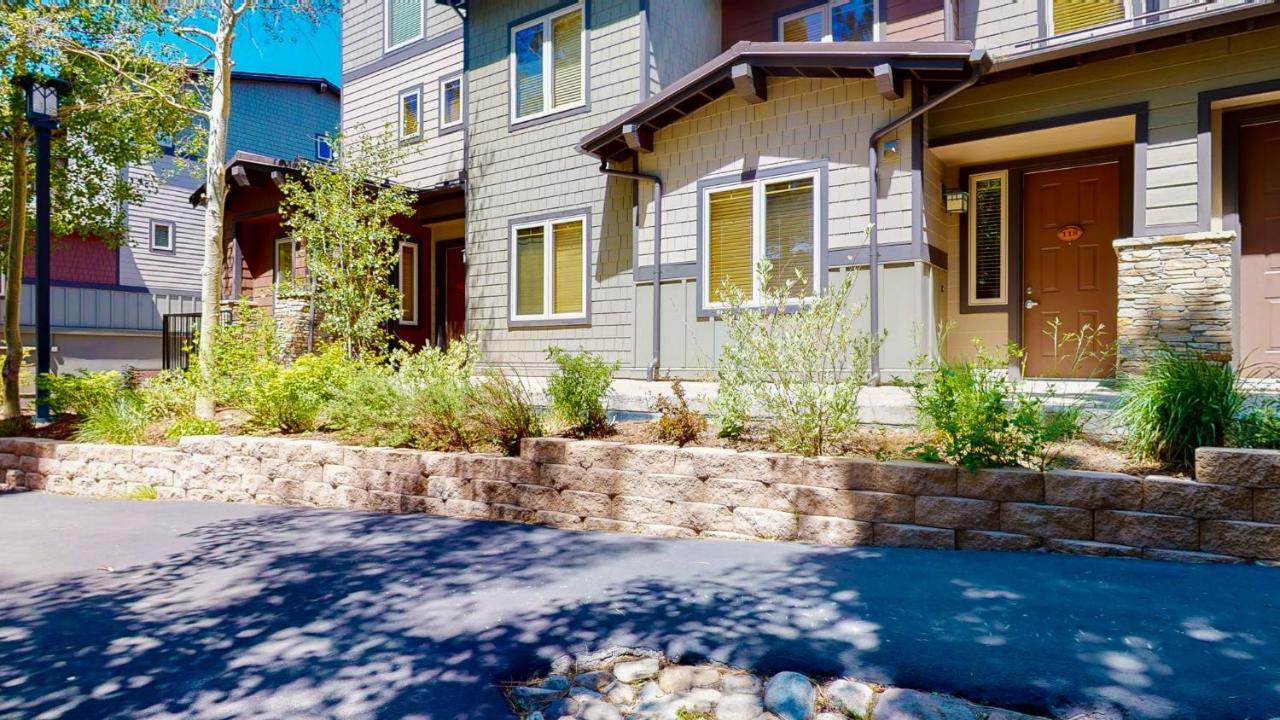 Mammoth Green 118 Located On Sierra Star Golf Course, Private Patio, Summer Pool Condo Mammoth Lakes Bagian luar foto