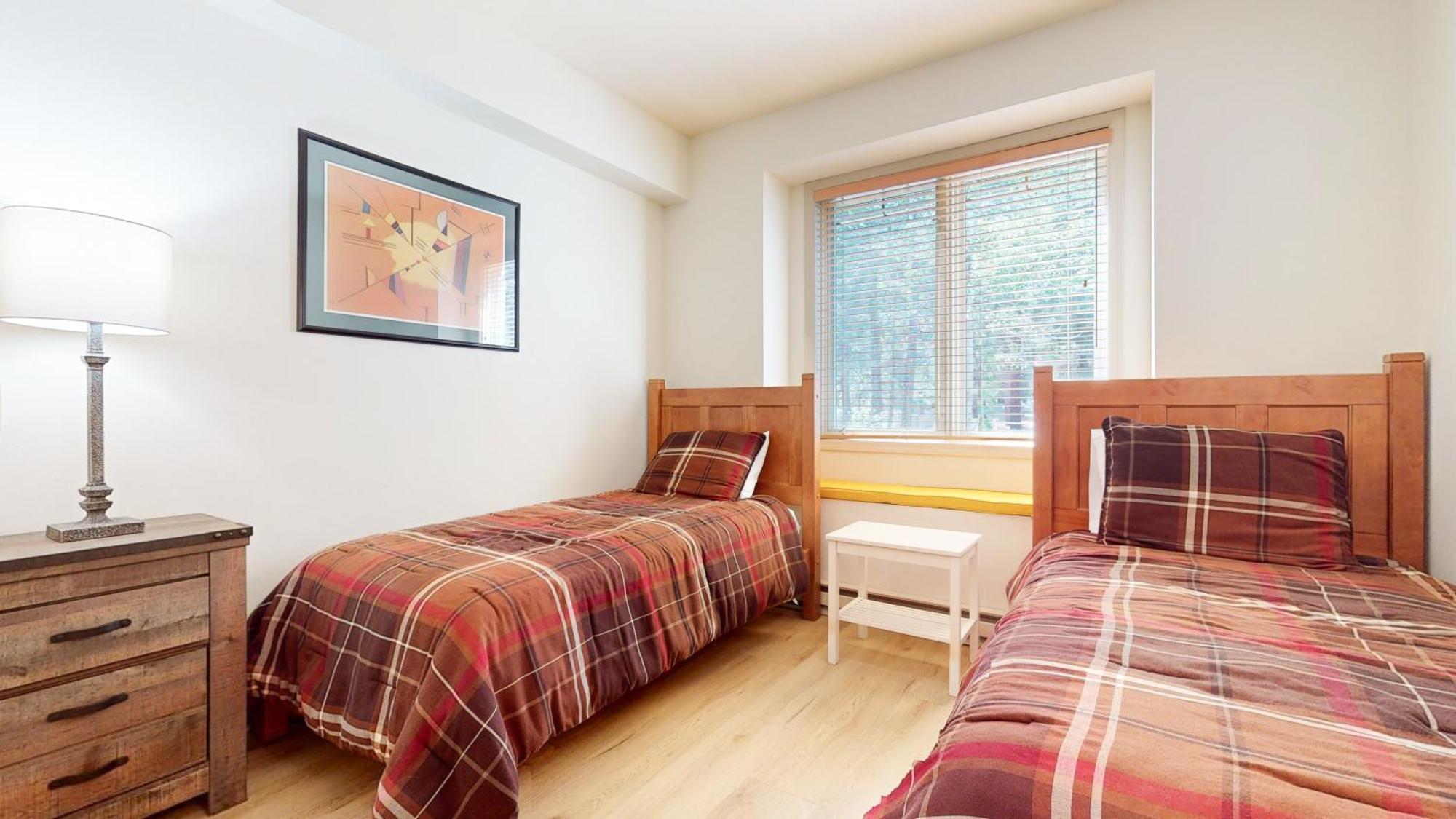 Mammoth Green 118 Located On Sierra Star Golf Course, Private Patio, Summer Pool Condo Mammoth Lakes Bagian luar foto