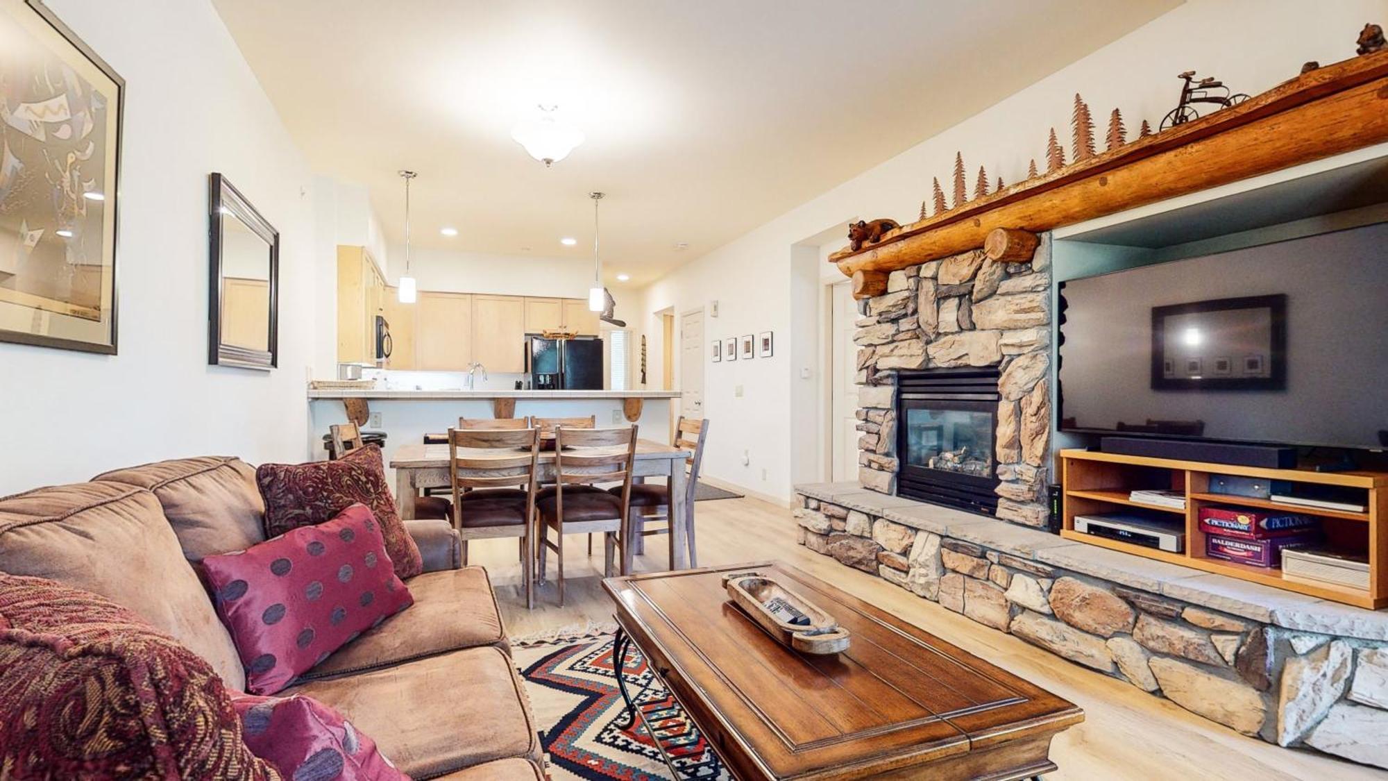 Mammoth Green 118 Located On Sierra Star Golf Course, Private Patio, Summer Pool Condo Mammoth Lakes Bagian luar foto